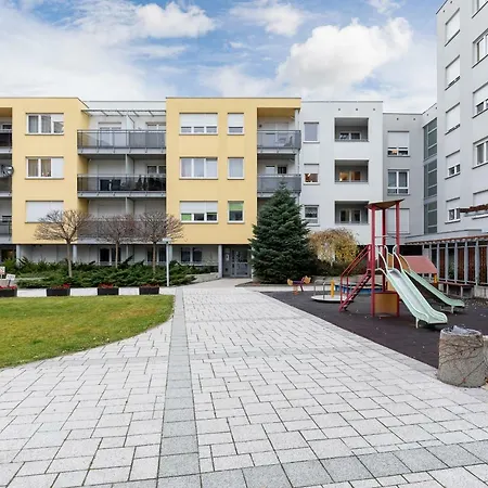 Apartment Brzask By Renters
