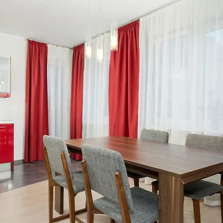 Apartment Brzask By Renters